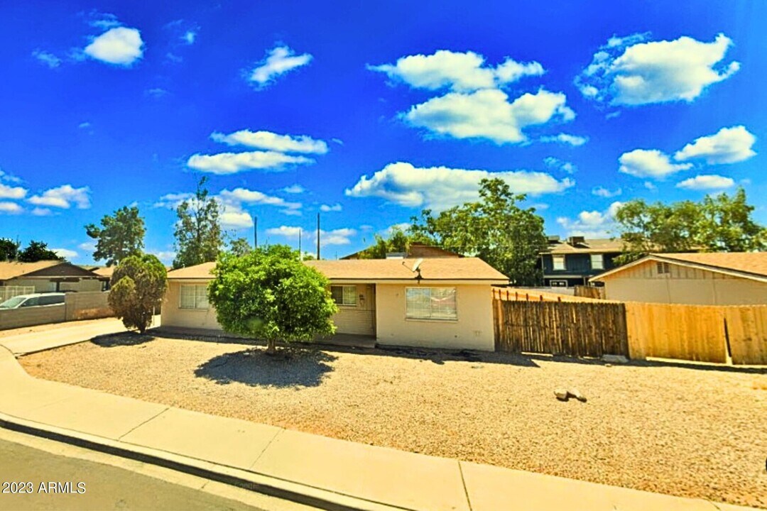 320 S Allen in Mesa, AZ - Building Photo