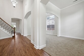 1705 Coyote Rdg in Carrollton, TX - Foto de edificio - Building Photo