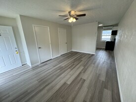 Manslick Studios in Louisville, KY - Building Photo