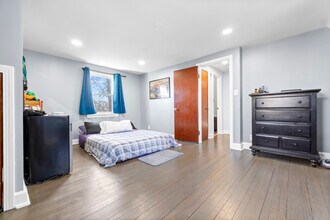 30 Liberty St, Unit 2- second floor in Fords, NJ - Building Photo - Building Photo