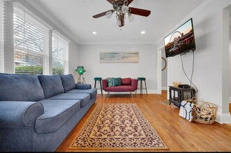 34 Sanderson St NE in Atlanta, GA - Building Photo - Building Photo