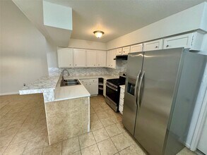 5810 Twisted Pine Ct in Houston, TX - Building Photo - Building Photo