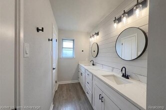 2976 Lupine in Bay City, MI - Building Photo - Building Photo