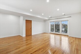 6436 N Lehigh Ave in Chicago, IL - Building Photo - Building Photo