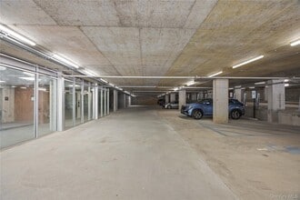 56 Prospect St in Yonkers, NY - Foto de edificio - Building Photo