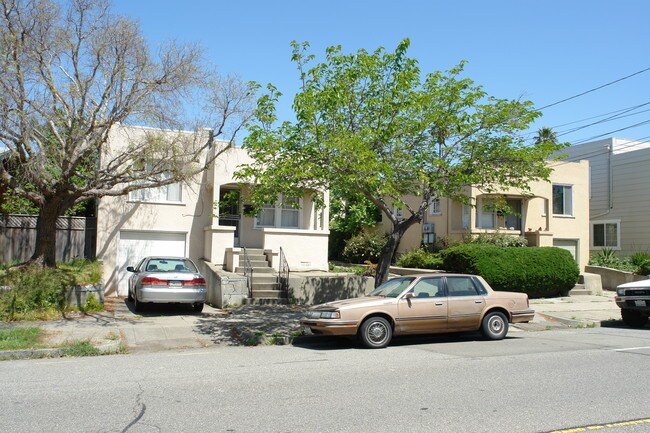 1179-1181 Delaware St in Berkeley, CA - Building Photo - Building Photo