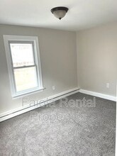 319 Maurice St in Millville, NJ - Building Photo - Building Photo