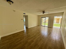 11130 Royal Palm Blvd in Coral Springs, FL - Building Photo