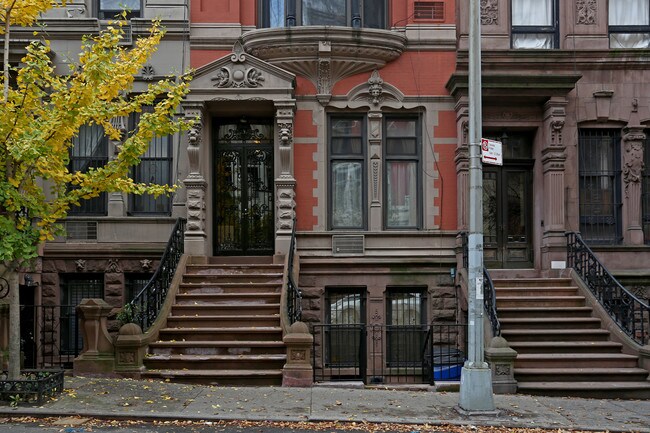 136 W 81st St in New York, NY - Building Photo - Building Photo
