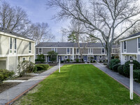 Linden Square Townhomes in Wellesley, MA - Building Photo - Building Photo