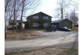 Mendon Mountain Apartments in Mendon, VT - Building Photo - Building Photo