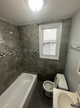 112 Yale Ave in Jersey City, NJ - Building Photo - Building Photo