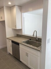 4653 Coldwater Canyon Ave, Unit 6 in Los Angeles, CA - Foto de edificio - Building Photo