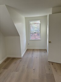 93 Twin Hill Rd, Unit Renovated Falmouth Apt in East Falmouth, MA - Building Photo - Building Photo