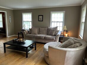 1121 Birkdale Ct in Naperville, IL - Building Photo - Building Photo
