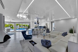 2720 NE 7th St in Pompano Beach, FL - Building Photo - Building Photo