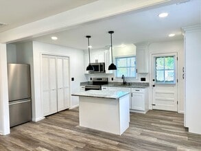 1005 Glenburnie Rd in Richmond, VA - Building Photo - Building Photo