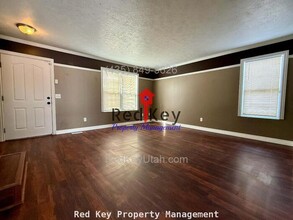 698 N 410 W in Tooele, UT - Building Photo - Building Photo