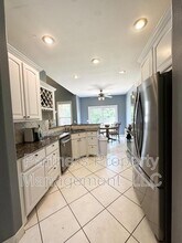 3750 River Bend Dr in Fayetteville, AR - Building Photo - Building Photo