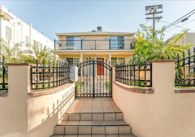 property at 4444 Prospect Ave