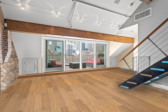 property at 39 Commercial Wharf