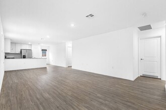 10007 Kersey Ml in San Antonio, TX - Building Photo - Building Photo