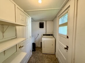 313 W Allen St in Hendersonville, NC - Building Photo - Building Photo