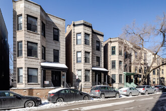 3716 N Kenmore Ave in Chicago, IL - Foto de edificio - Building Photo