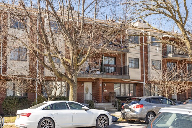 2830 E 27th St in Brooklyn, NY - Foto de edificio - Building Photo