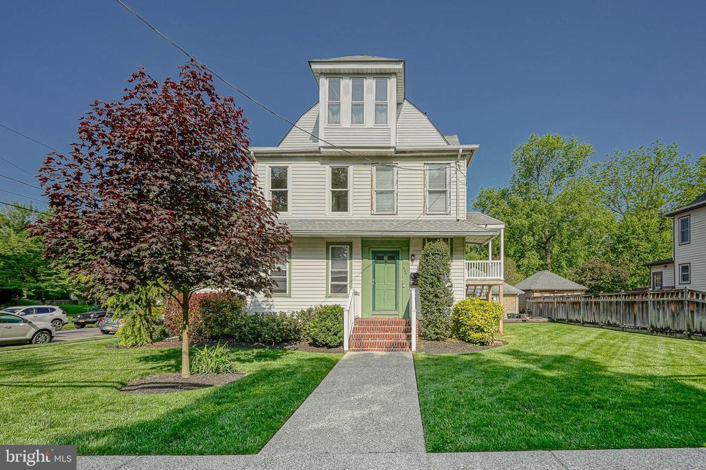 225 Lees Ave in Collingswood, NJ - Foto de edificio