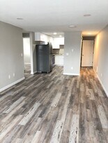 1355 State Ave in Marysville, WA - Building Photo