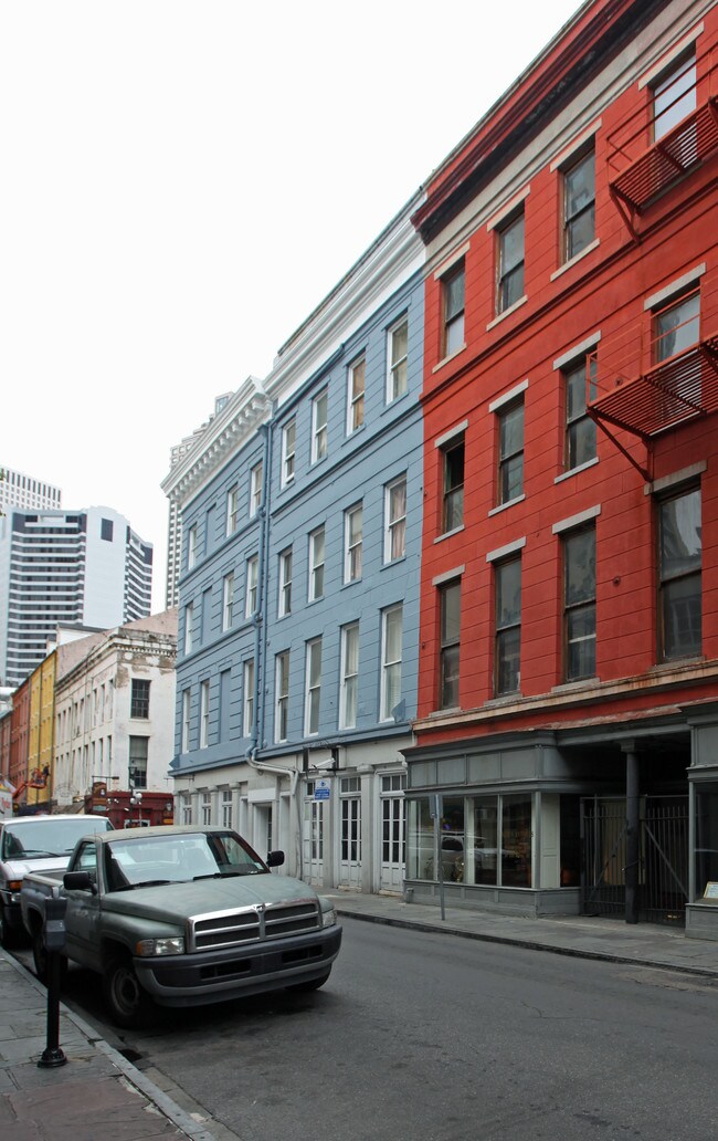 201 Chartres St in New Orleans, LA - Building Photo - Building Photo