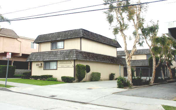 13524-13528 Franklin St in Whittier, CA - Building Photo