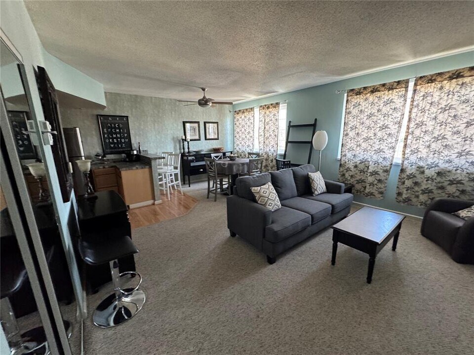 238 Tampa Ave W in Venice, FL - Building Photo