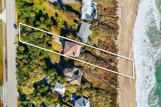 9085 Jimmy Buffett Mem Hwy in Melbourne Beach, FL - Building Photo - Building Photo