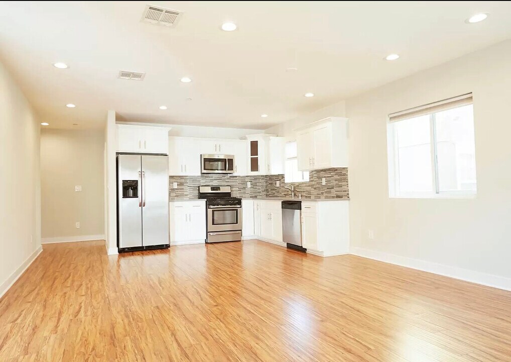 4838 W 18th St, Unit 4838 in Los Angeles, CA - Foto de edificio