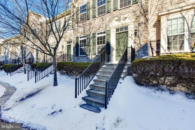 6721 Caleb Dorsey Square in Elkridge, MD - Building Photo - Building Photo