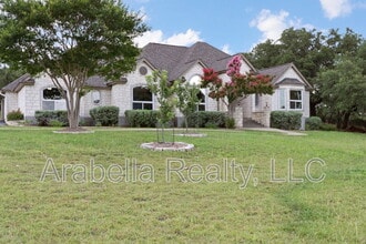 1702 Shepherds Ranch in Bulverde, TX - Building Photo - Building Photo