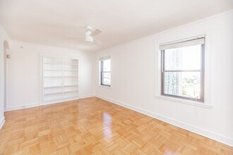 1100 N Dearborn St in Chicago, IL - Building Photo - Building Photo