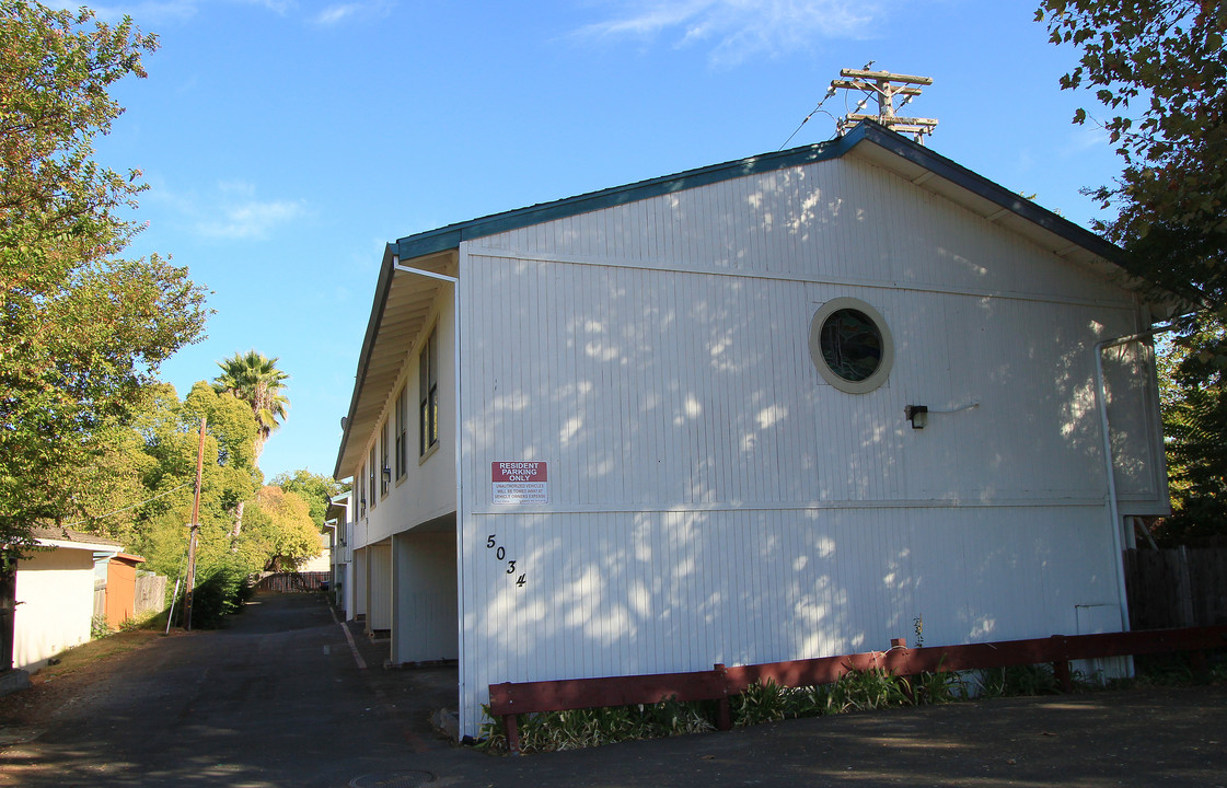 5034 Manzanita Ave in Carmichael, CA - Building Photo