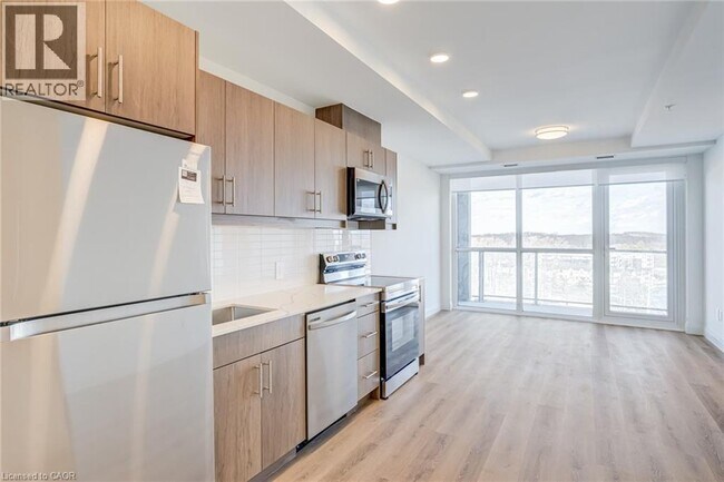 1333 Weber St E in Kitchener, ON - Building Photo - Building Photo