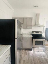 1451 12th St S in St. Petersburg, FL - Building Photo - Building Photo