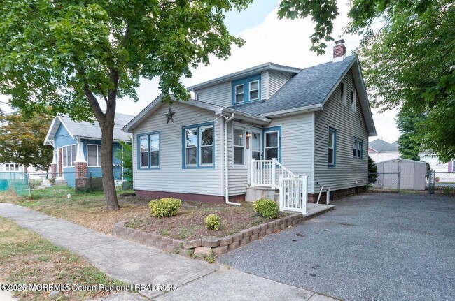 property at 107 Elm St