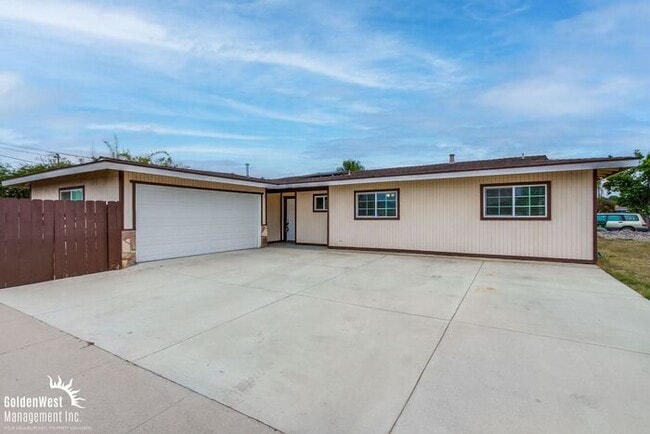 property at 1925 Kingston Dr