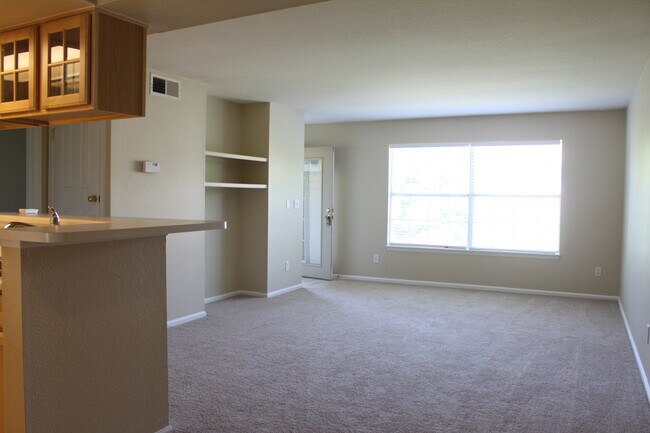 9222 E Arbor Cir-Unit -1 in Englewood, CO - Building Photo - Building Photo
