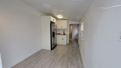 1002 50th Ave Dr W in Bradenton, FL - Building Photo - Building Photo