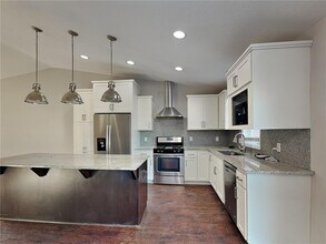 1525 Independence Ave N in Golden Valley, MN - Building Photo - Building Photo