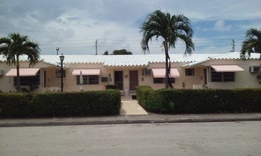 1837-1843 Fillmore St in Hollywood, FL - Building Photo - Building Photo