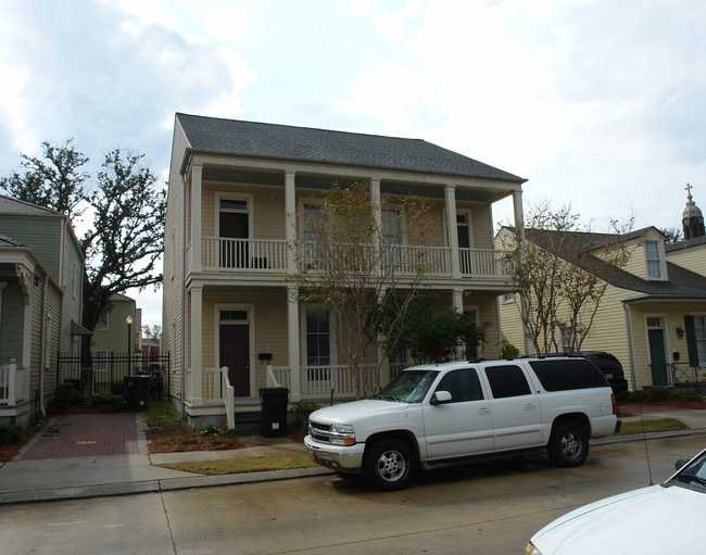 842 St Andrew St in New Orleans, LA - Building Photo - Building Photo