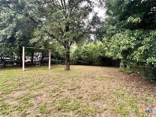 property at 129 Riverside Dr